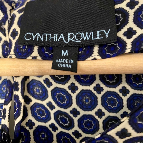 CYNTHIA ROWLEY Beautiful Printed Silky Blouse - Picture 4 of 8
